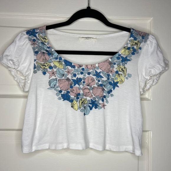 Crop Top - Picture 2 of 4